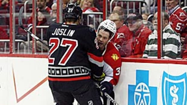 nhl.check.jpg